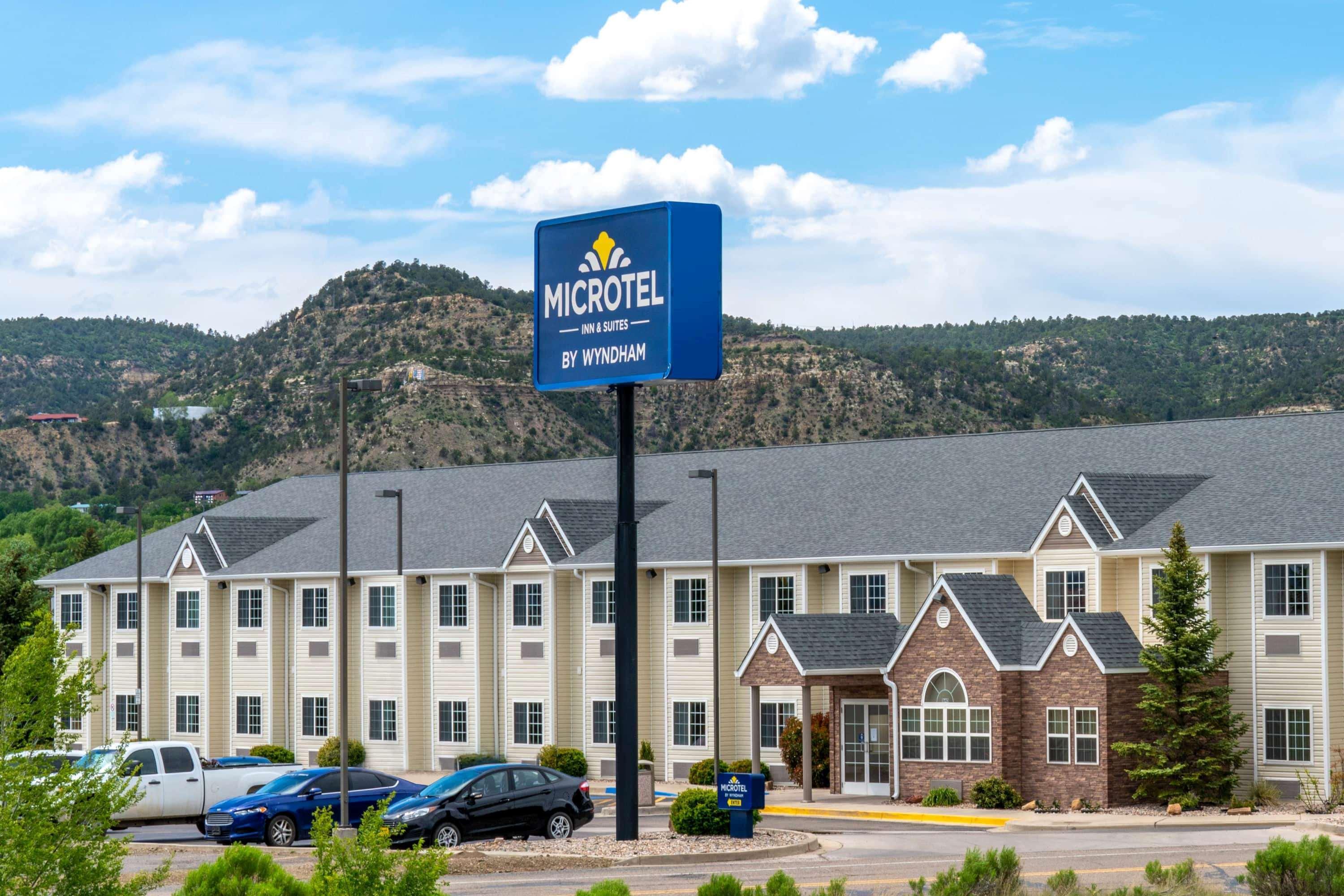 Microtel Inn & Suites Ратон Экстерьер фото